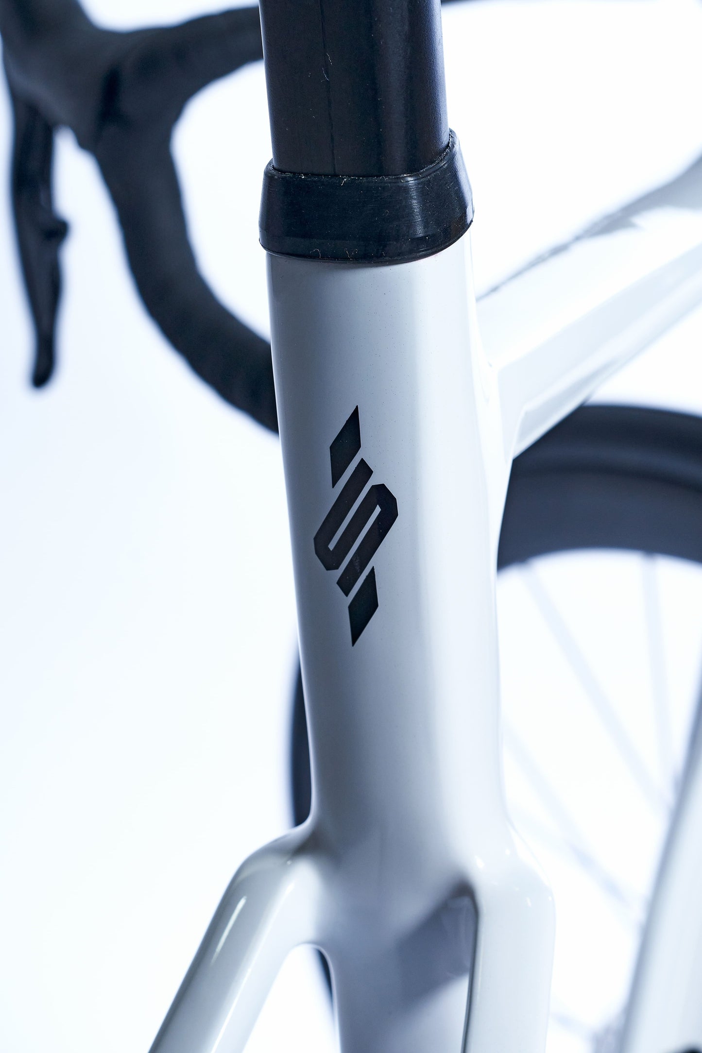 Bicicleta Racevox Weight Weenies 2025