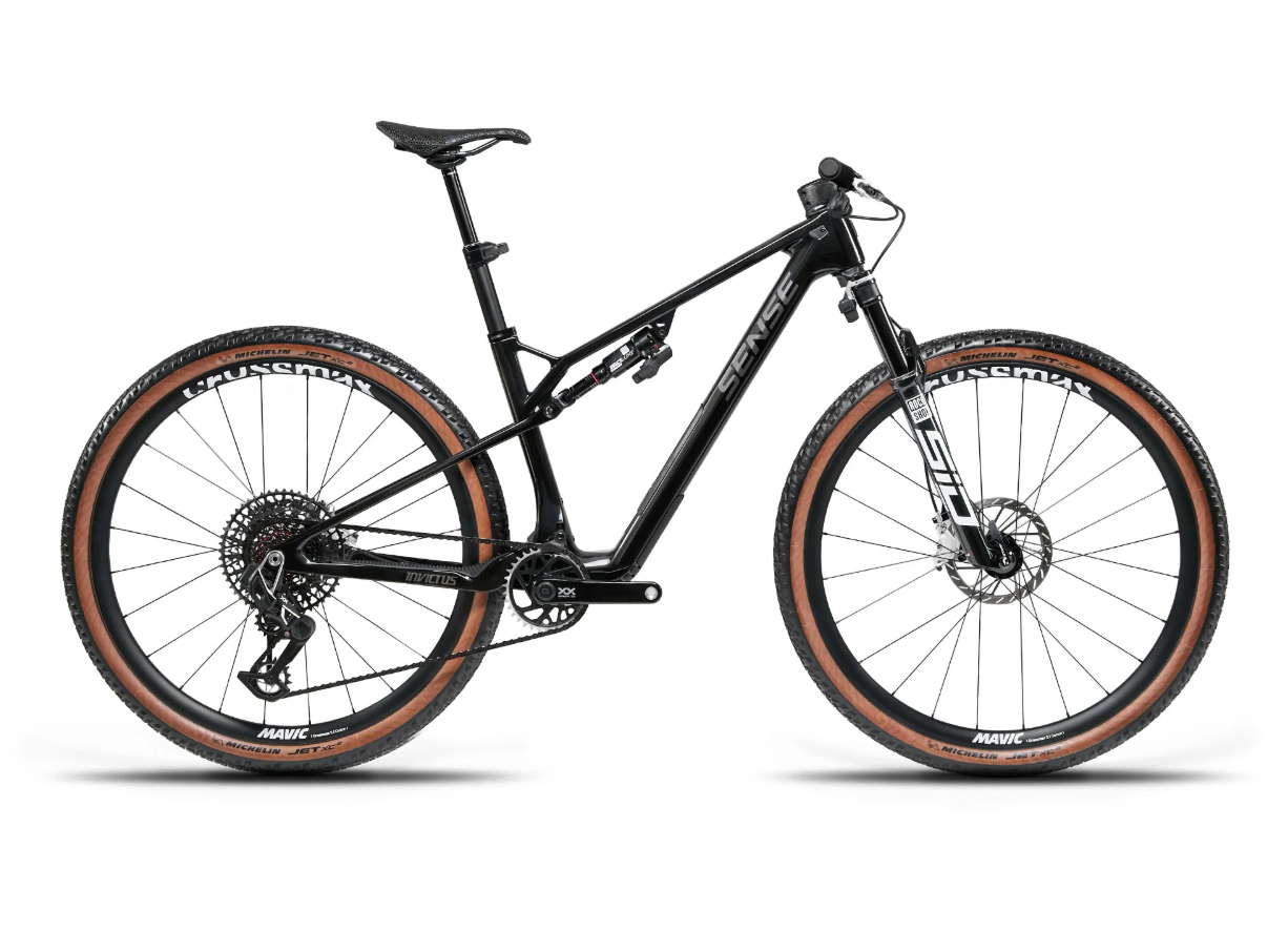 Bicicleta Invictus G3 Black Edition SSL