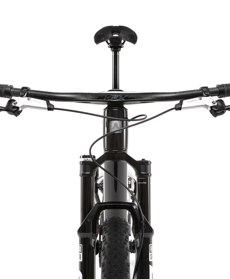 Bicicleta Invictus G3 Black Edition SSL