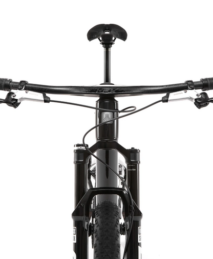 Bicicleta Invictus G3 Black Edition SSL