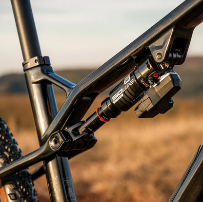 Bicicleta Invictus G3 Black Edition SSL